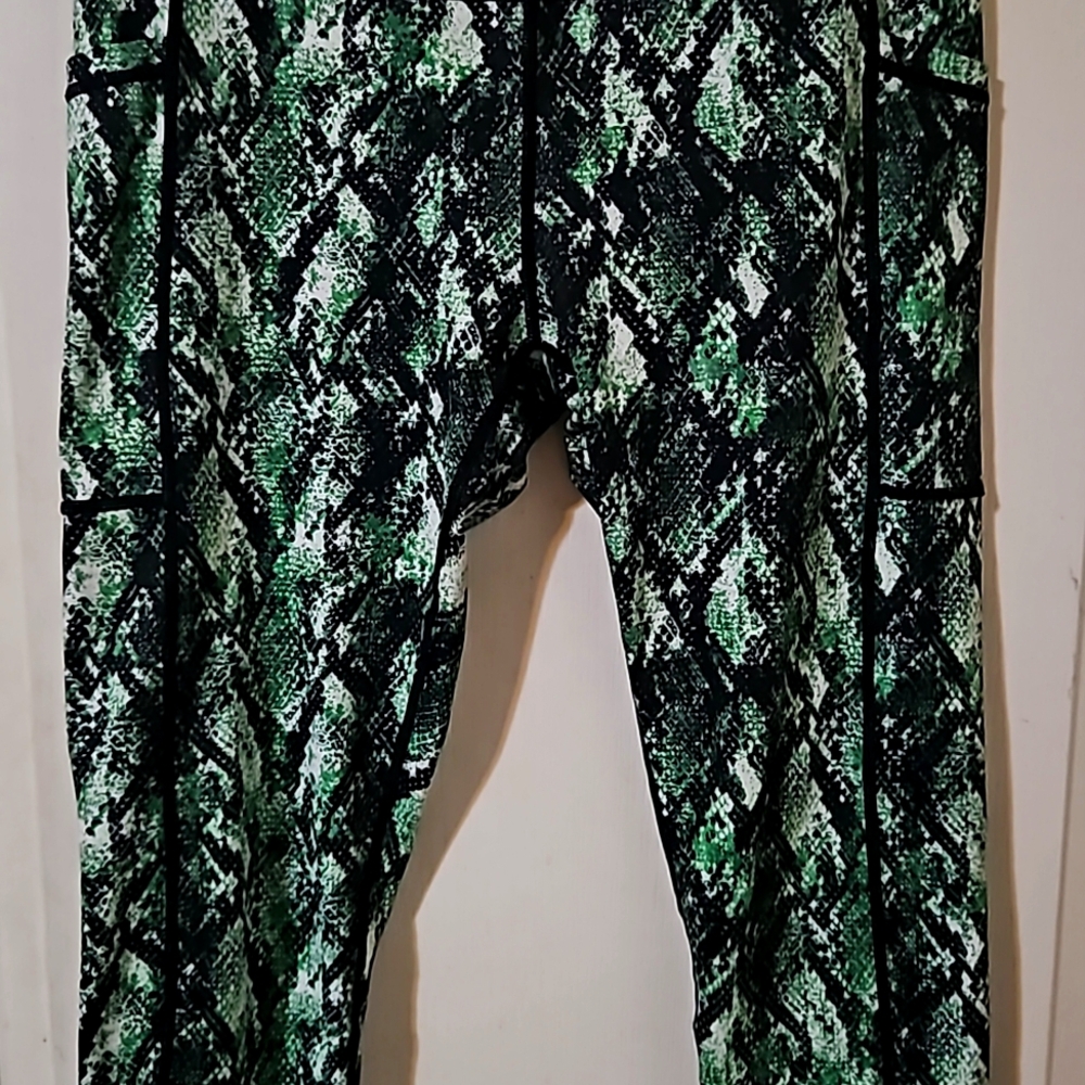 CVG capri leggings